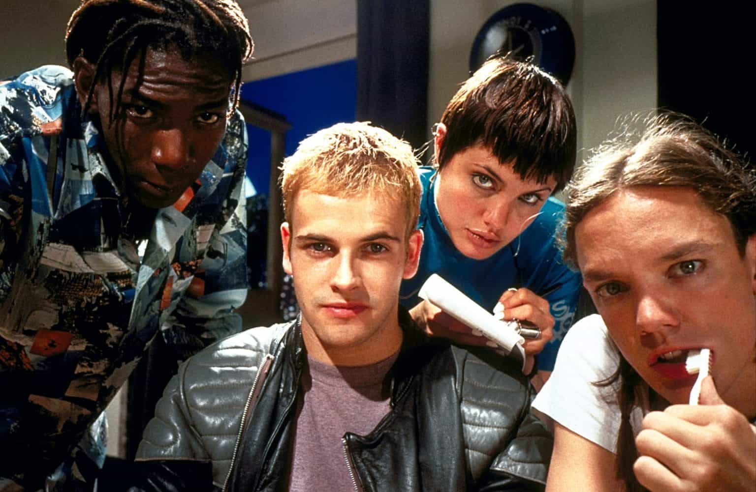 ‘Hackers’ 4K UHD Blu-Ray Review – A Fun & Energetic Artifact Of The ’90s