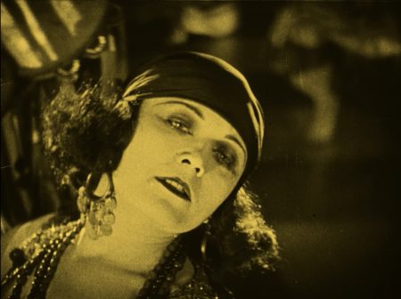 ‘The Spanish Dancer’ Blu-Ray Review – A Lavish Adventure From The Silent Era