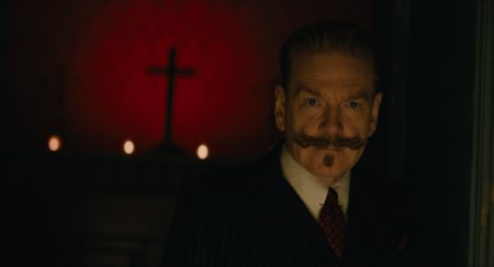 ‘A Haunting in Venice’ Review – Fails To Scare But The Mystery Is A Bit Mad