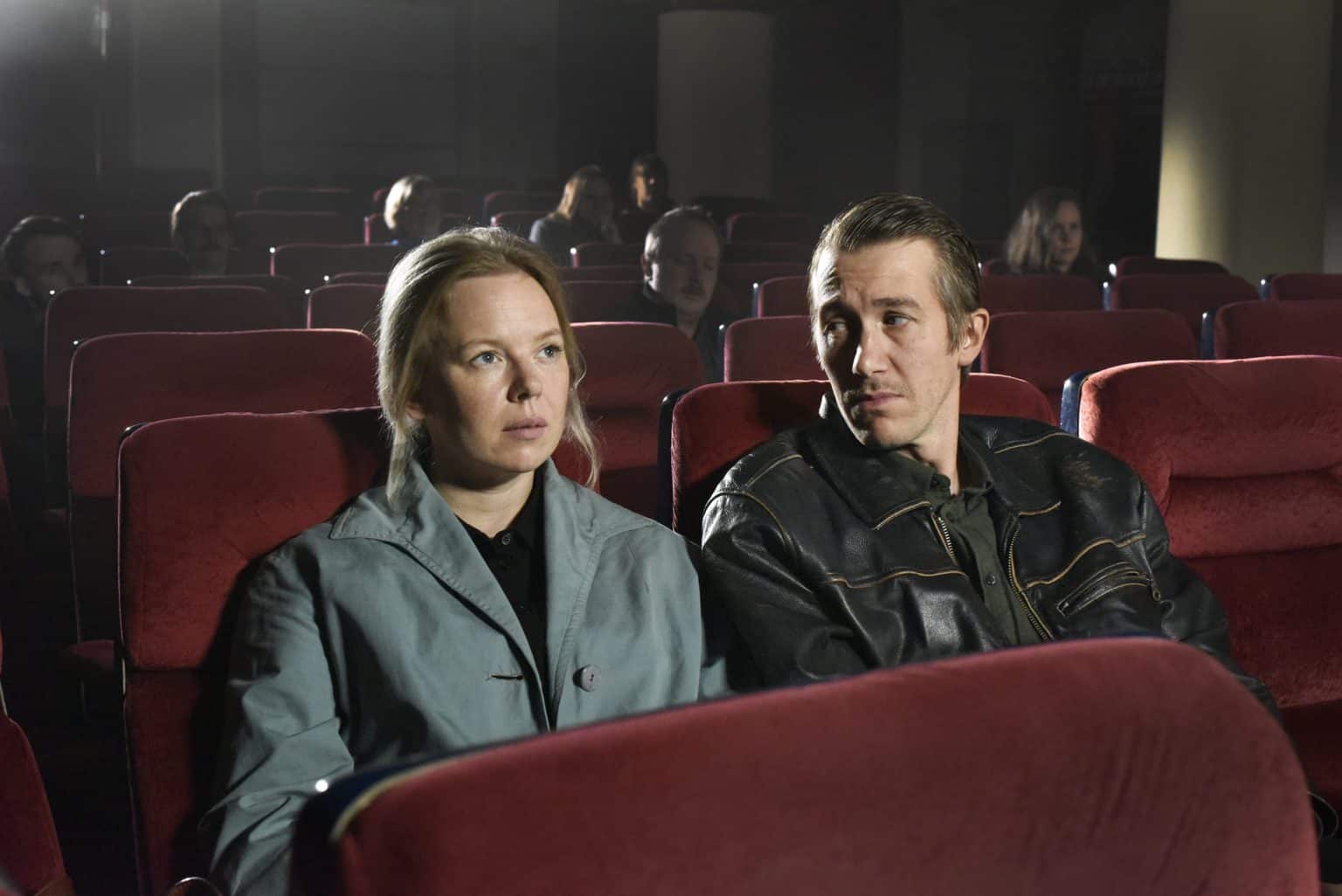 ‘Fallen Leaves’ Review – A Petite Gem Of Romance And Realism