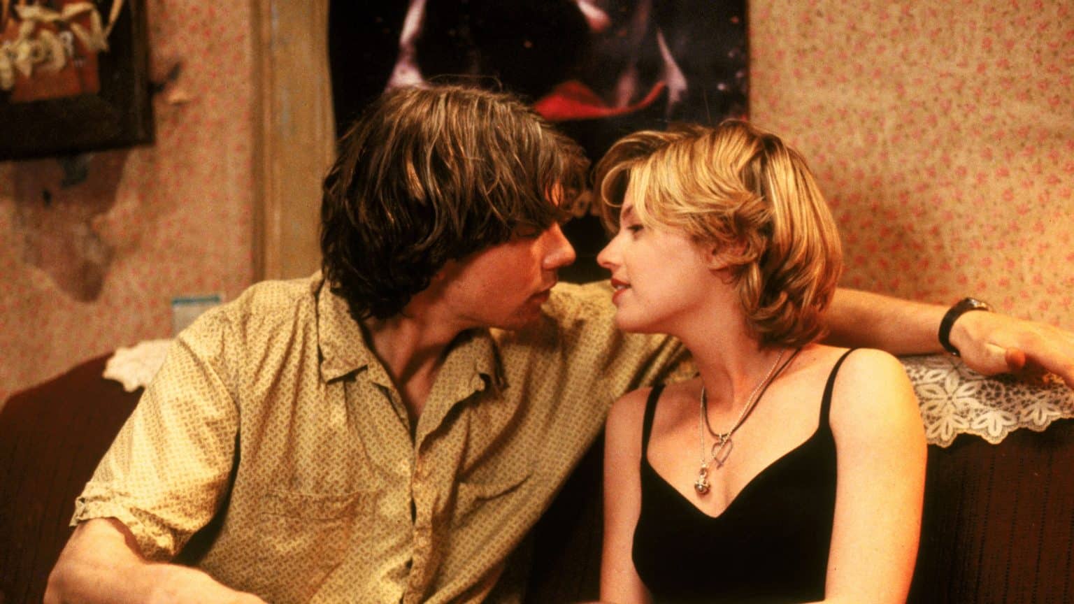 ‘Joe’s Apartment’ Blu-Ray Review – Jerry O’Connell Cockroach Comedy Is Given The Platinum Treatment