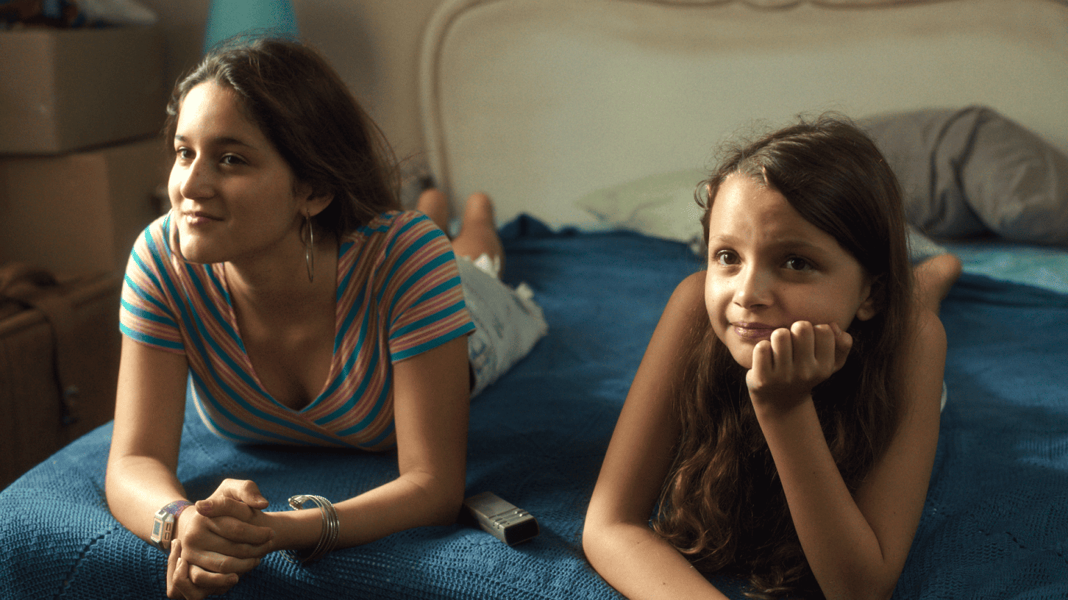 ‘Reinas’ Review – A Stirring Portrait Of Complicated Family Dynamics [Sundance 2024]