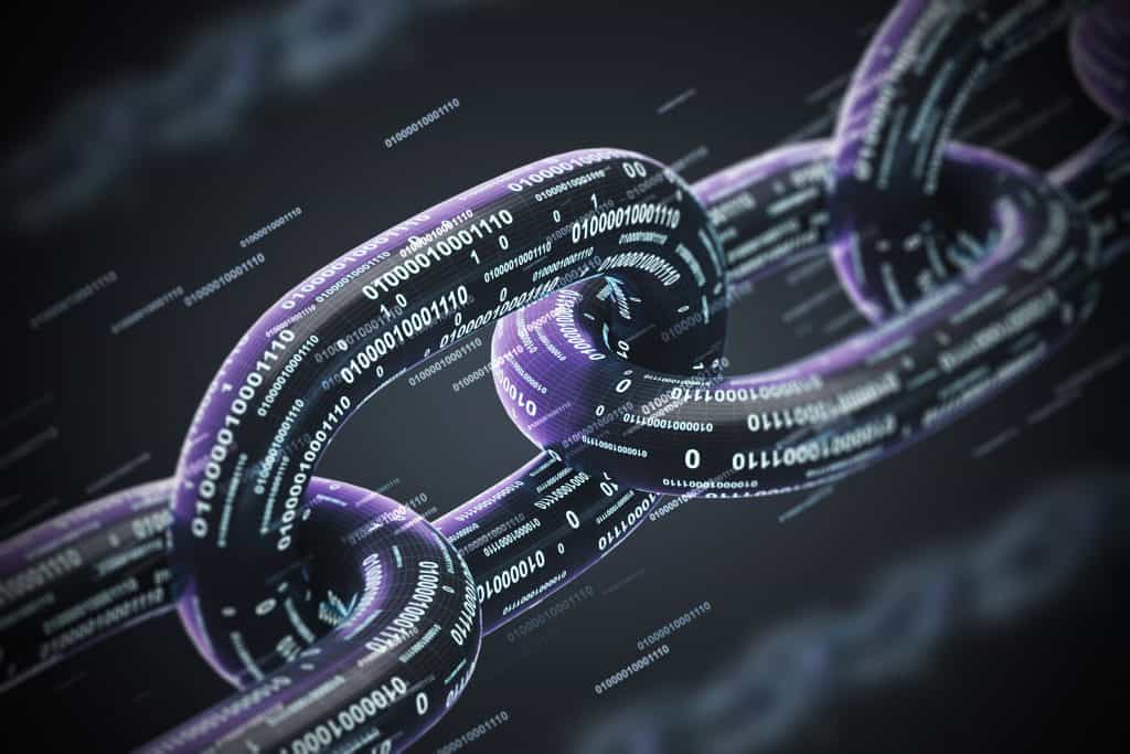 An image of a chain with digits on it.