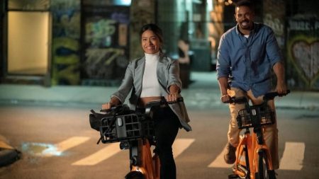 ‘Players’ (2024) Review – Rodriguez Is Thoroughly Entertaining In Enjoyable Romantic Comedy