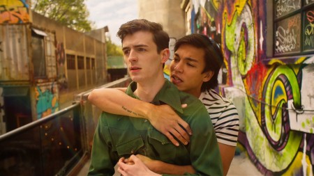 ‘Glitter & Doom’ Review – A Jukebox Musical That Never Harmonizes