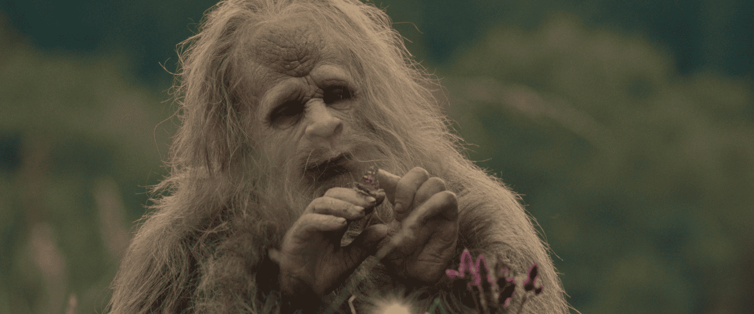 ‘Sasquatch Sunset’ Blu-Ray Review – A Beautifully Raw & Hilarious Look At The Nature Of Existence
