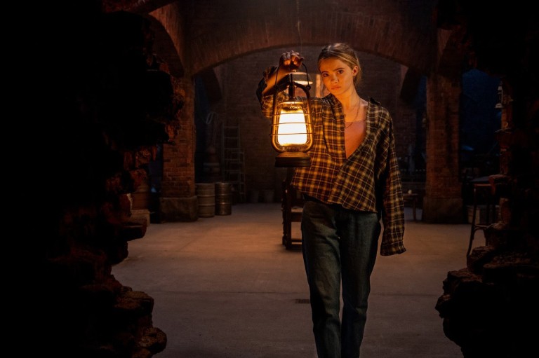 ‘Baghead’ Review – Historical Horror Effort Is Horrifyingly Fine ‘Baghead’ Review – Historical Horror Effort Is Horrifyingly Fine