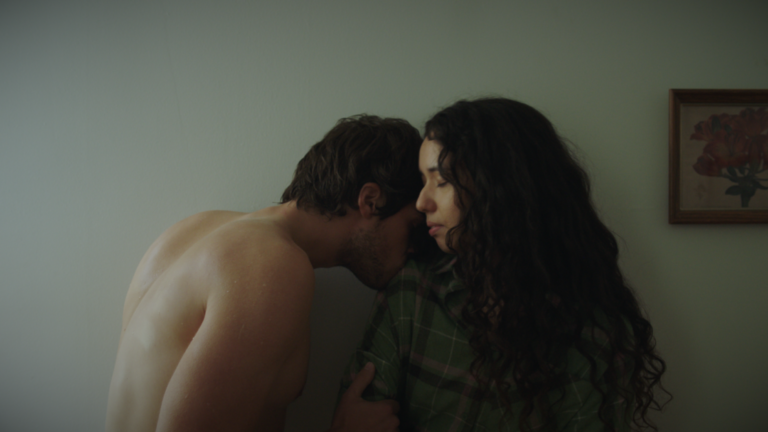 ‘This Closeness’ Review – Kit Zauhar’s Unconventionally Intense Drama