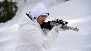 ‘Wind River’ 4K UHD Blu-Ray SteelBook Review – A Gripping Thriller From Jeremy Renner And Elizabeth Olsen
