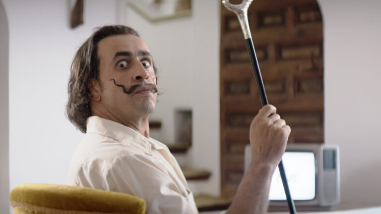 ‘Daaaaaali!’ Review – Quentin Dupieux Delivers A Surrealist Masterclass In Madness