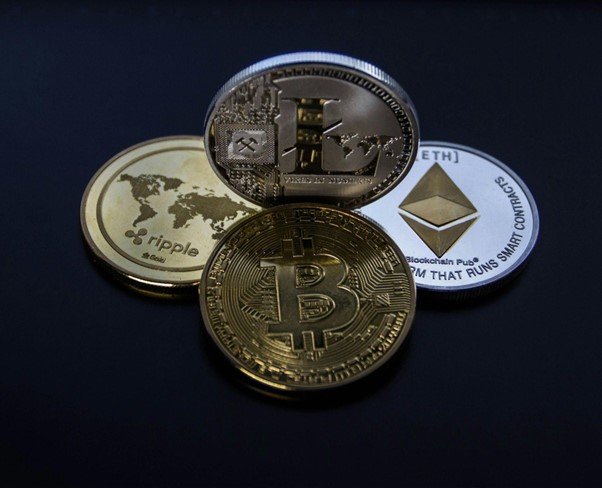 The Impact of Blockchain Beyond Cryptocurrencies: Applications and Innovations