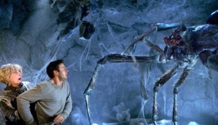 ‘Eight Legged Freaks’ Blu-Ray Review – Giant Mutant Spiders Conjure Old-School Nostalgia
