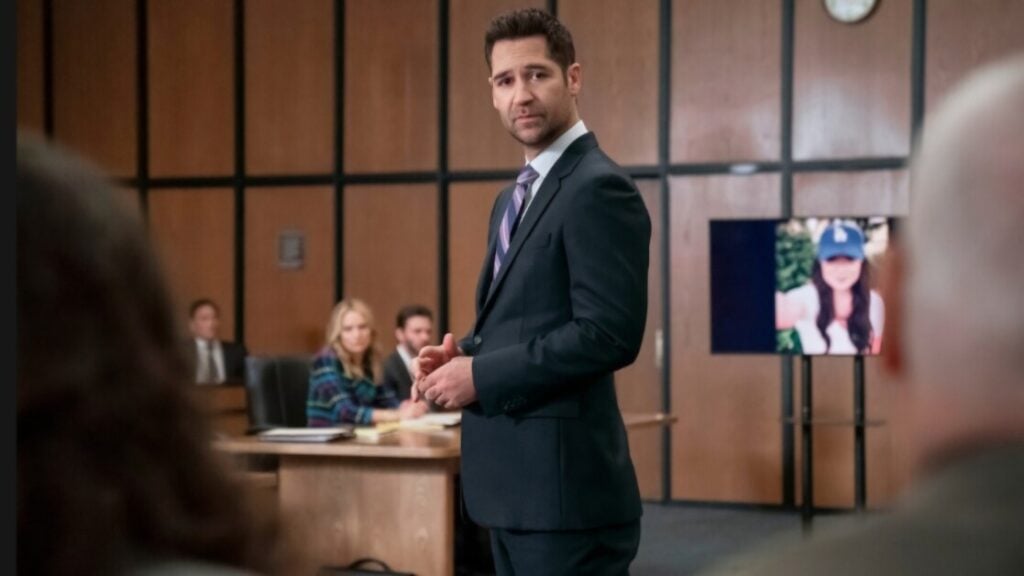 Manuel Garcia-Rulfo in The Lincoln Lawyer (2022) | Image via Netflix