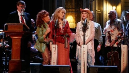 ‘A Prairie Home Companion’ Blu-Ray Review – A Respectable Farewell From Robert Altman