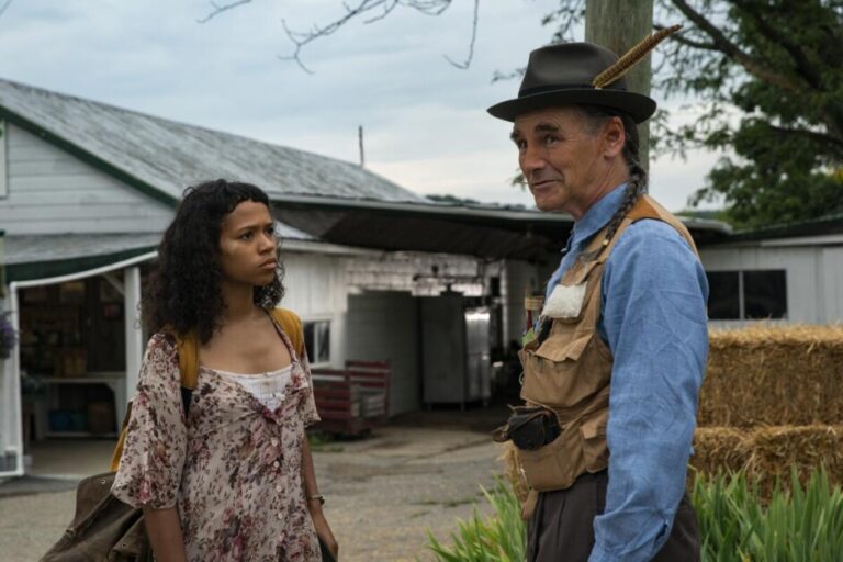 Scream Factory To Release The Taylor Russell & Timothée Chalamet Cannibal Romance ‘Bones And All’ On 4K UHD