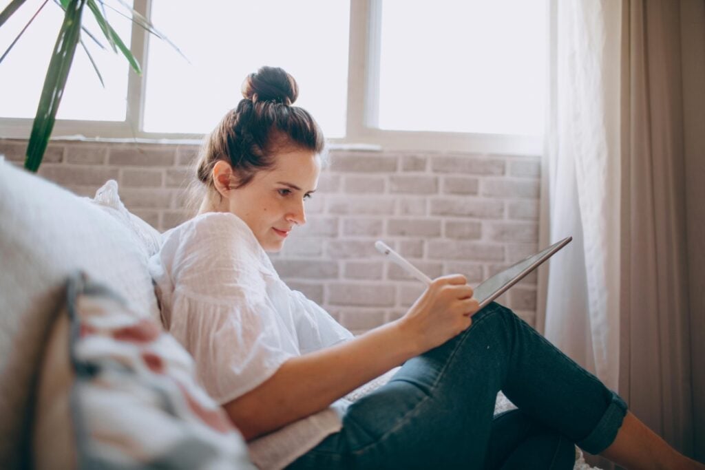 What Are The Essential Free Tech Tools That New A Solopreneur Needs?