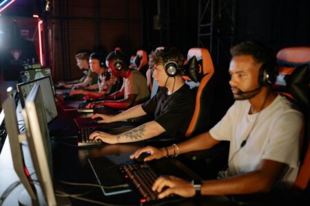 7 Gaming Café Success Tips