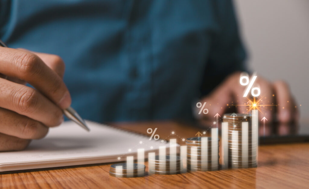 Knowing The Differences Between Dividend Investing And Buy & Hold