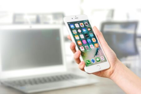 Is Downloading A Sports Betting App Worth It?