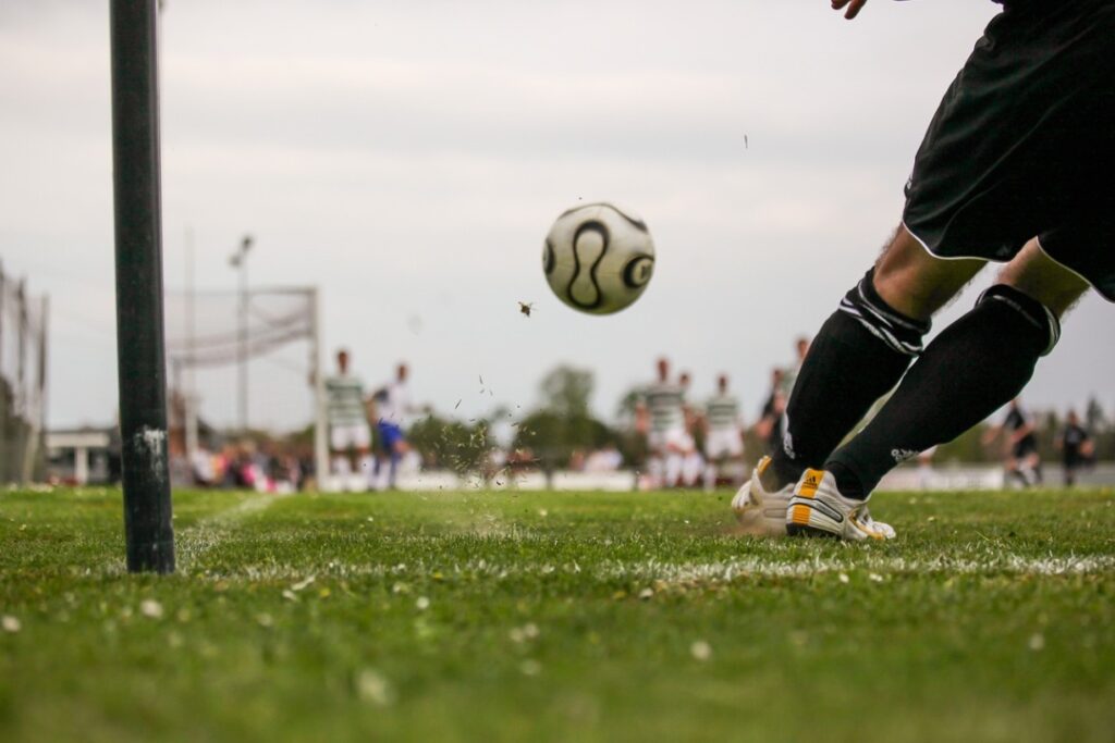 Inside FC 25 Grassroots Heroes: Cards, SBCs, And Evolutions