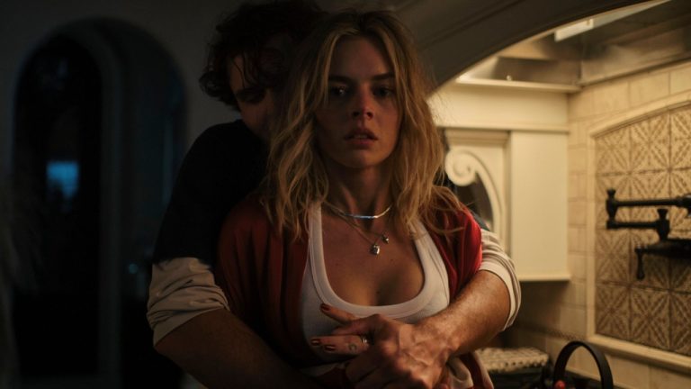 ‘Borderline’ Review –  An Unsettling Yet Darkly Funny Tale of Obsession