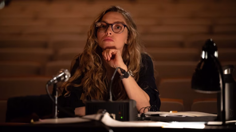 ‘Seven Veils’ Review – Amanda Seyfried Shines In Tale Of Repressed Trauma