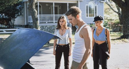 ‘I Know What You Did Last Summer’ (1997) 4K UHD Blu-Ray SteelBook Review – ’90s Studio Slasher Is Mindless Fun