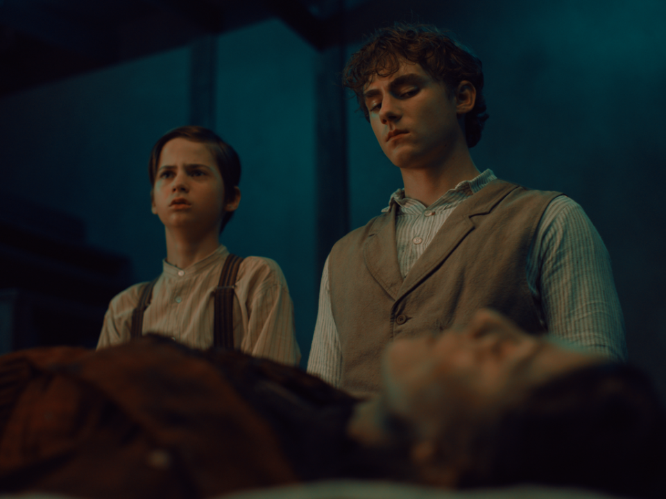 ‘Abraham’s Boys: A Dracula Story’ Review – Hardly Any Bite To This Dracula Spin-Off