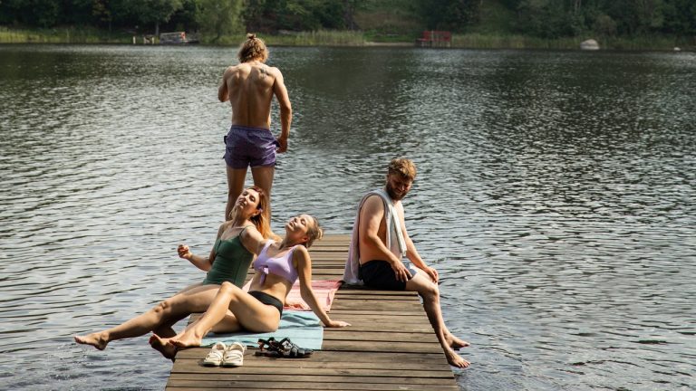 ‘Drowning Dry’ Review – A Paralyzing And Unsettling Look At Trauma