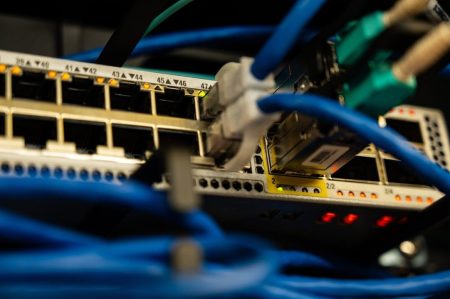 Comparing The Speed of Fiber And Cable Internet
