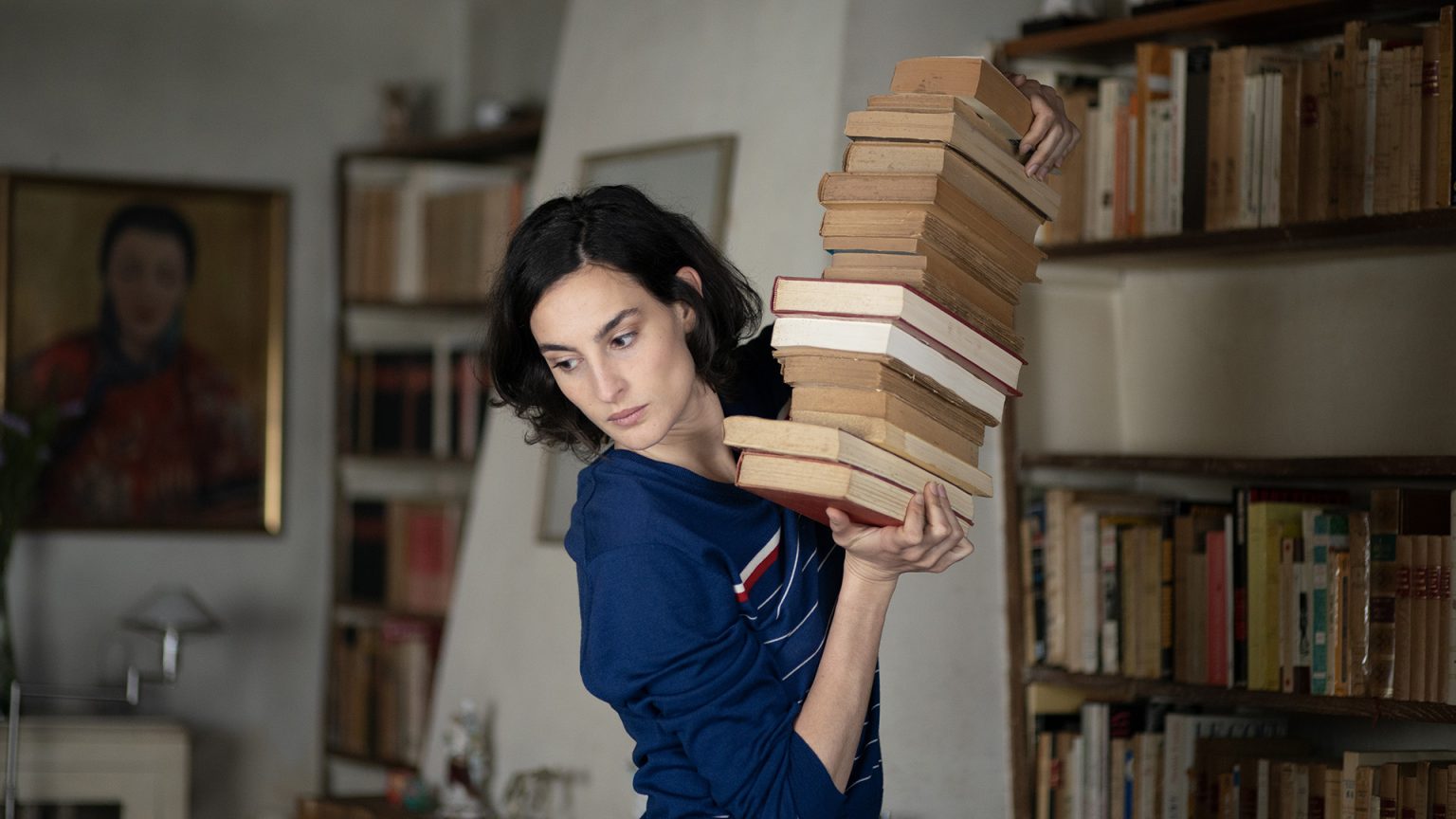‘Suspended Time’ Blu-Ray Review – Olivier Assayas Uses The Pandemic For Personal Reflection