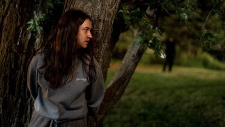 ‘Sick’ (2022) 4K UHD Blu-Ray Review – Pandemic-Era Slasher Delivers Some Cat-And-Mouse Carnage