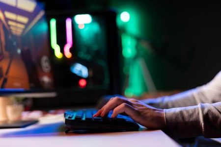 How Tech Innovation Drives Platforms Like MelBet Forward