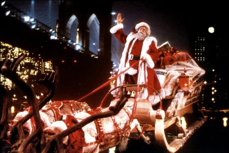 ‘Santa Claus: The Movie’ Review – Even At 40, This Is One Christmas Movie That Won’t Fly Despite A Great Santa