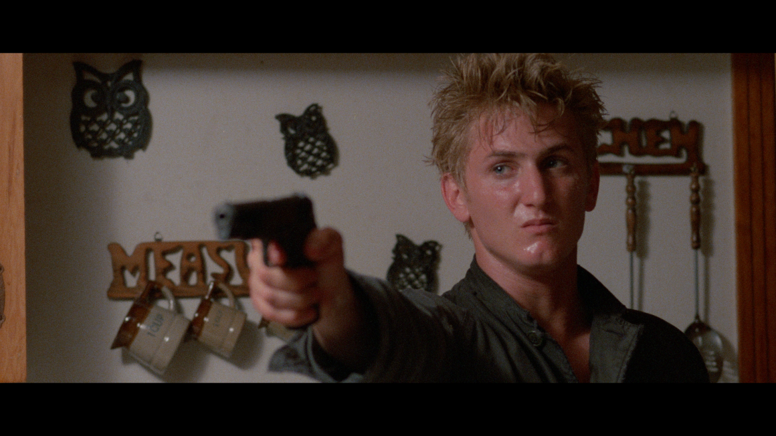 ‘At Close Range’ 4K UHD Blu-Ray Review – Knockout Crime Drama Tests The Limits Of Blood