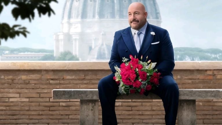 ‘Solo Mio’ Review – Kevin James Stars In A Funny, Thoughtful, & Unexpected Rom-Com ‘Solo Mio’ Review – Kevin James Stars In A Funny, Thoughtful, & Unexpected Rom-Com