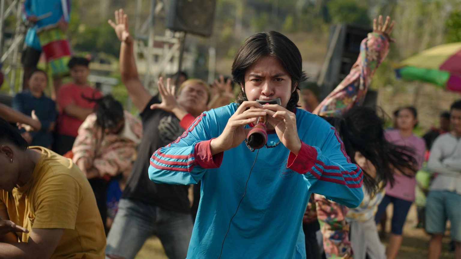 ‘Levitating’ (‘Para Perasuk’) Review – An Exhilarating Dive Into A Euphoric Subculture [Sundance 2026]