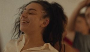 ‘Erupcja’ Review – Charli xcx Juggles Stability And Impulse