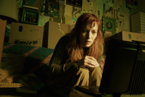 ‘Sender’ (2026) Review – A Gripping Psychological Character Study Wrapped Inside A Mystery Box