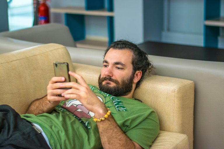 Online Gaming Trends and Digital Entertainment Growth in the UK Market